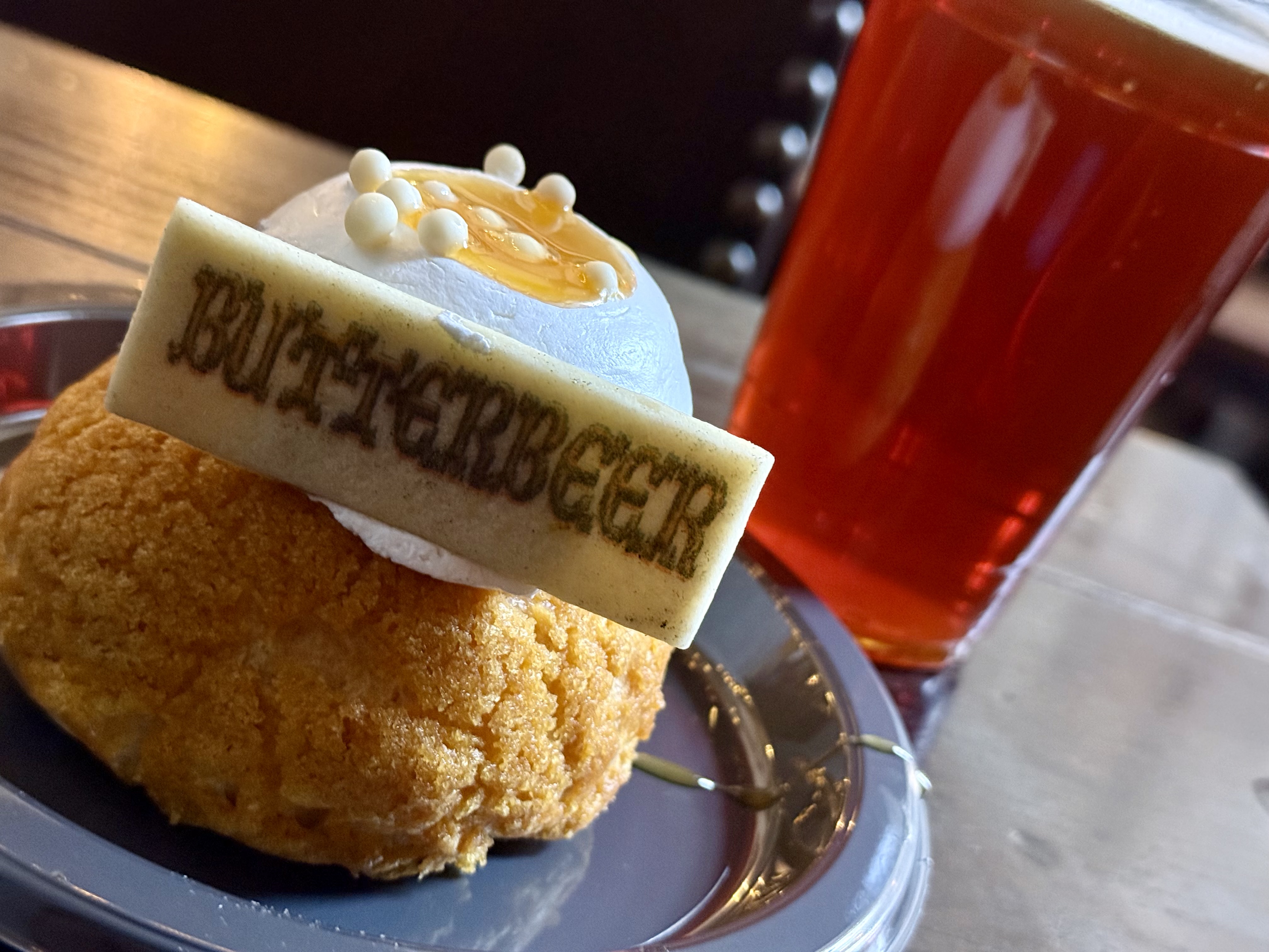 Universal Orlando Debuts 8 New Butterbeer Flavored Treats for Butterbeer Season