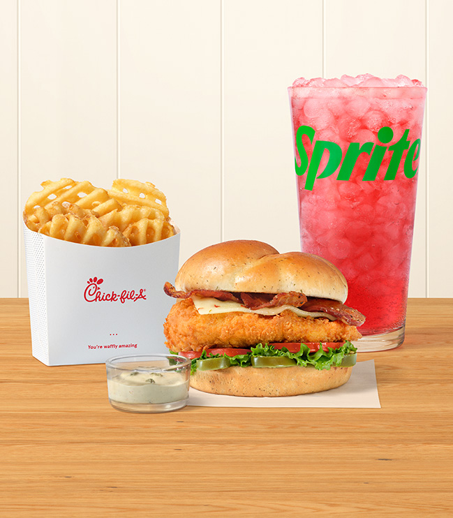 Chick-fil-A’s Strawberry Hibiscus Drinks Pair Perfectly with the New Jalapeño Ranch Club Chicken Sandwich