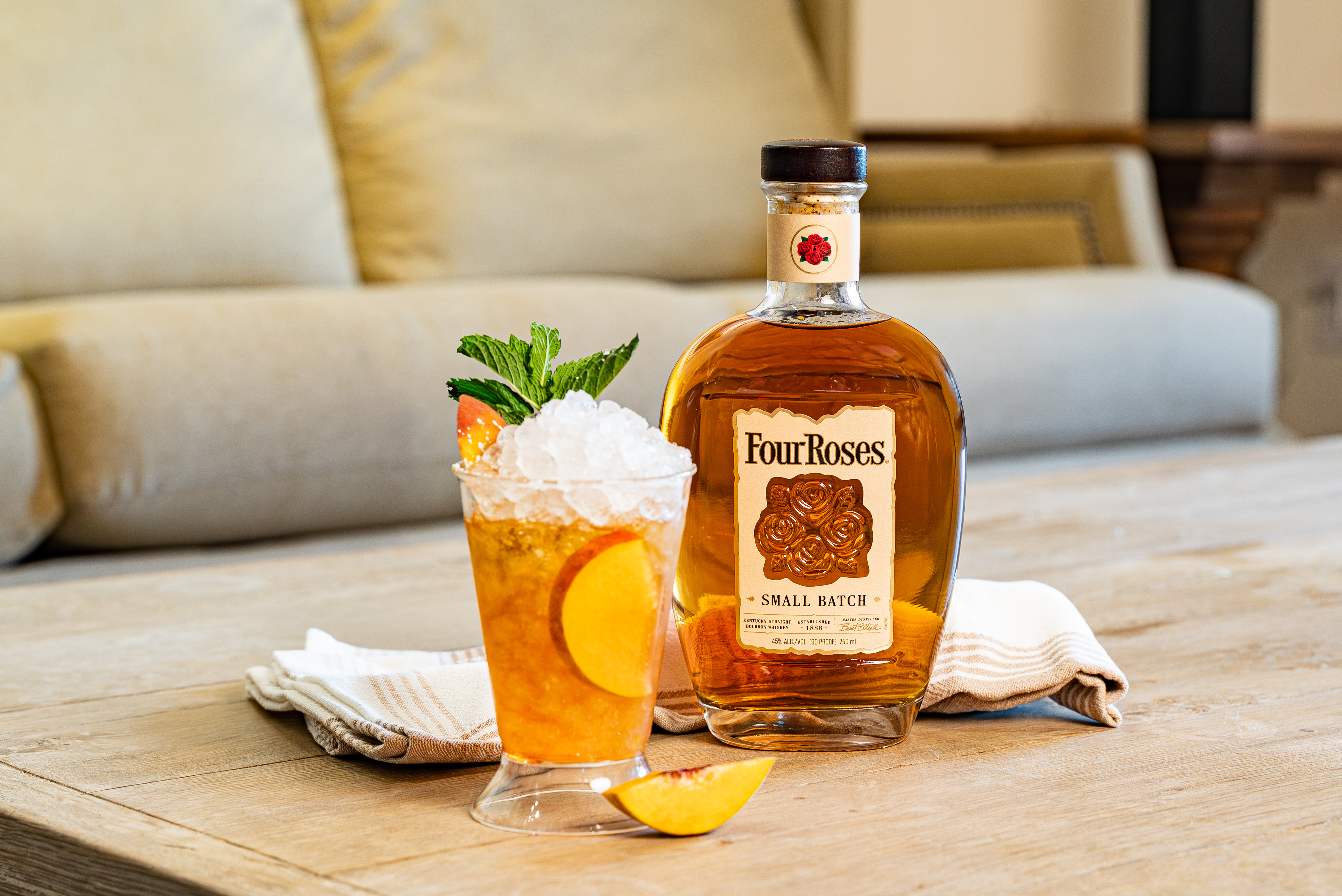 Fruity Julep Cocktails Are a Juicy Twist on the traditional Derby Day Drinks