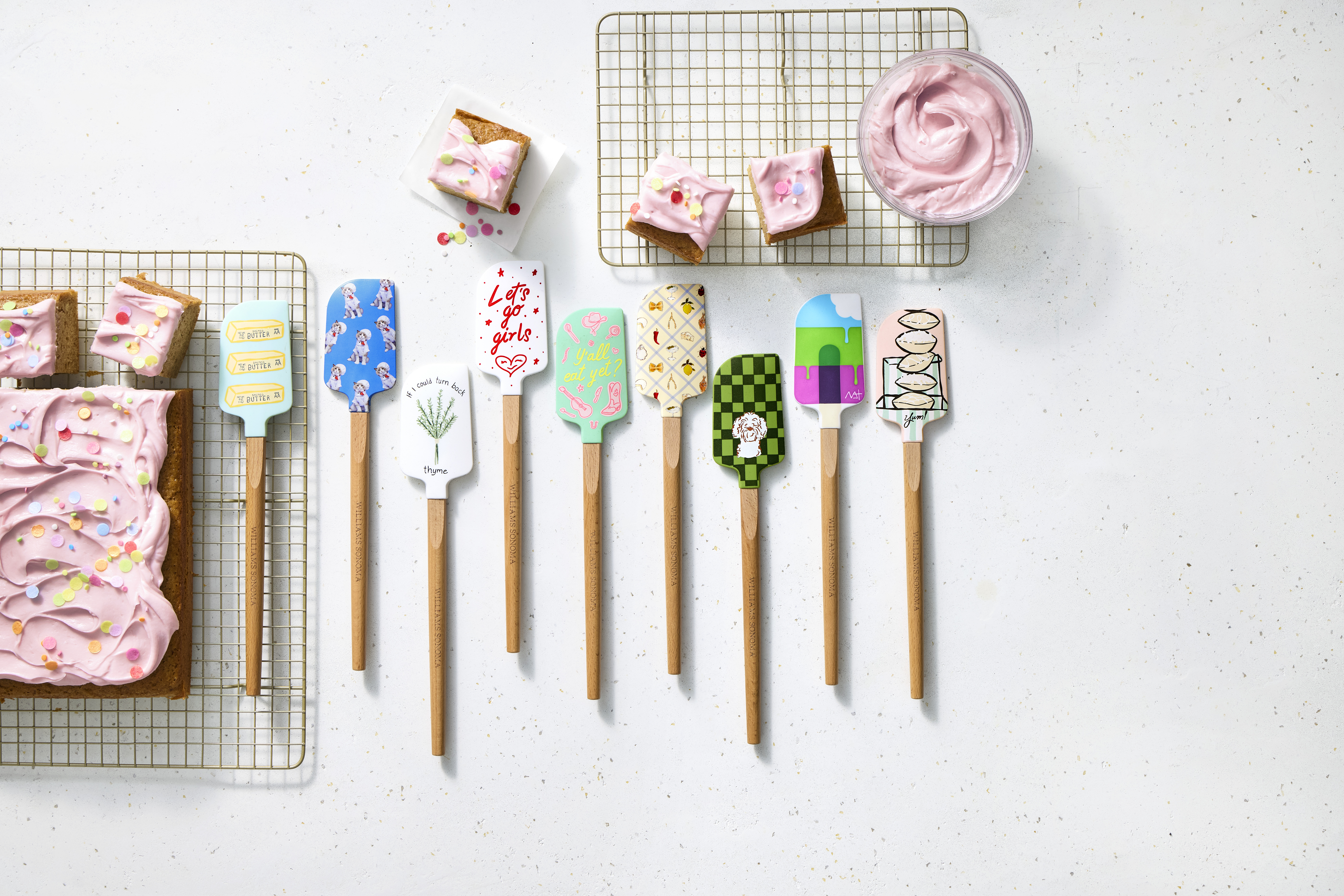 decorative spatulas with desserts