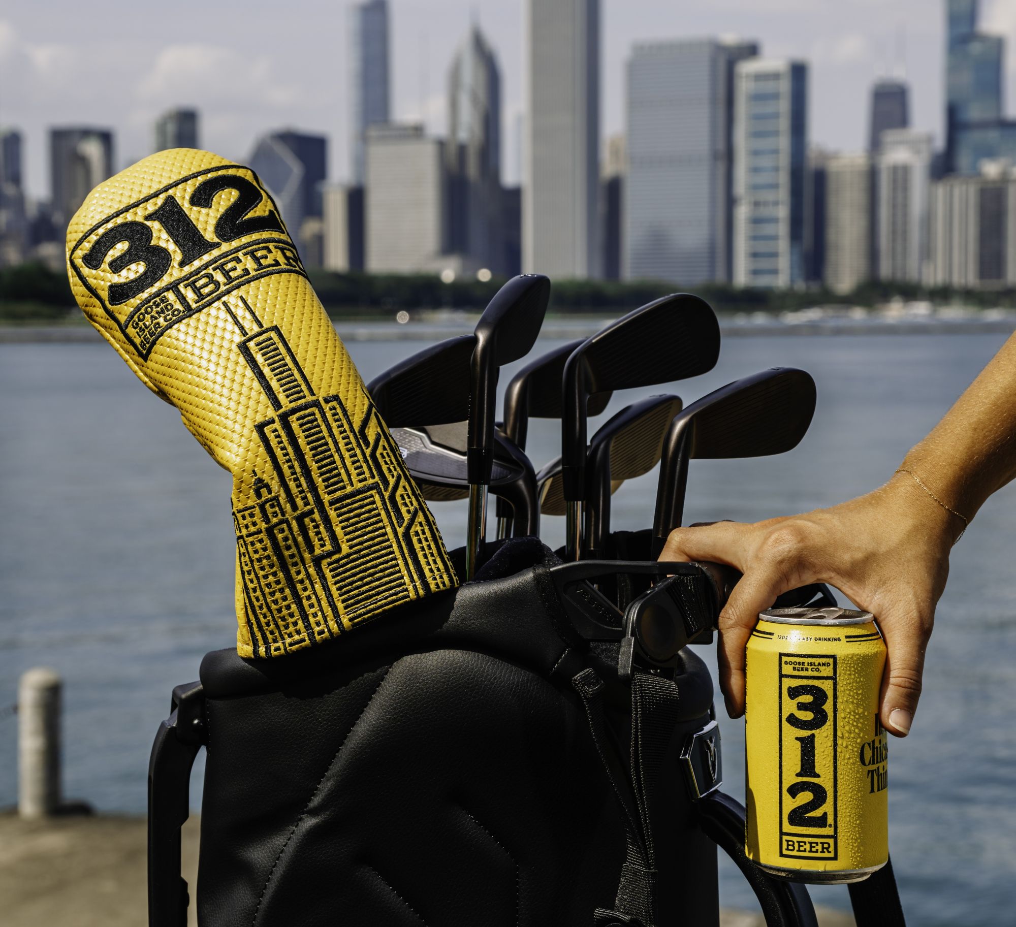 Goose Island 312 Beer Makes a Statement on the Green with Bettinardi Golf