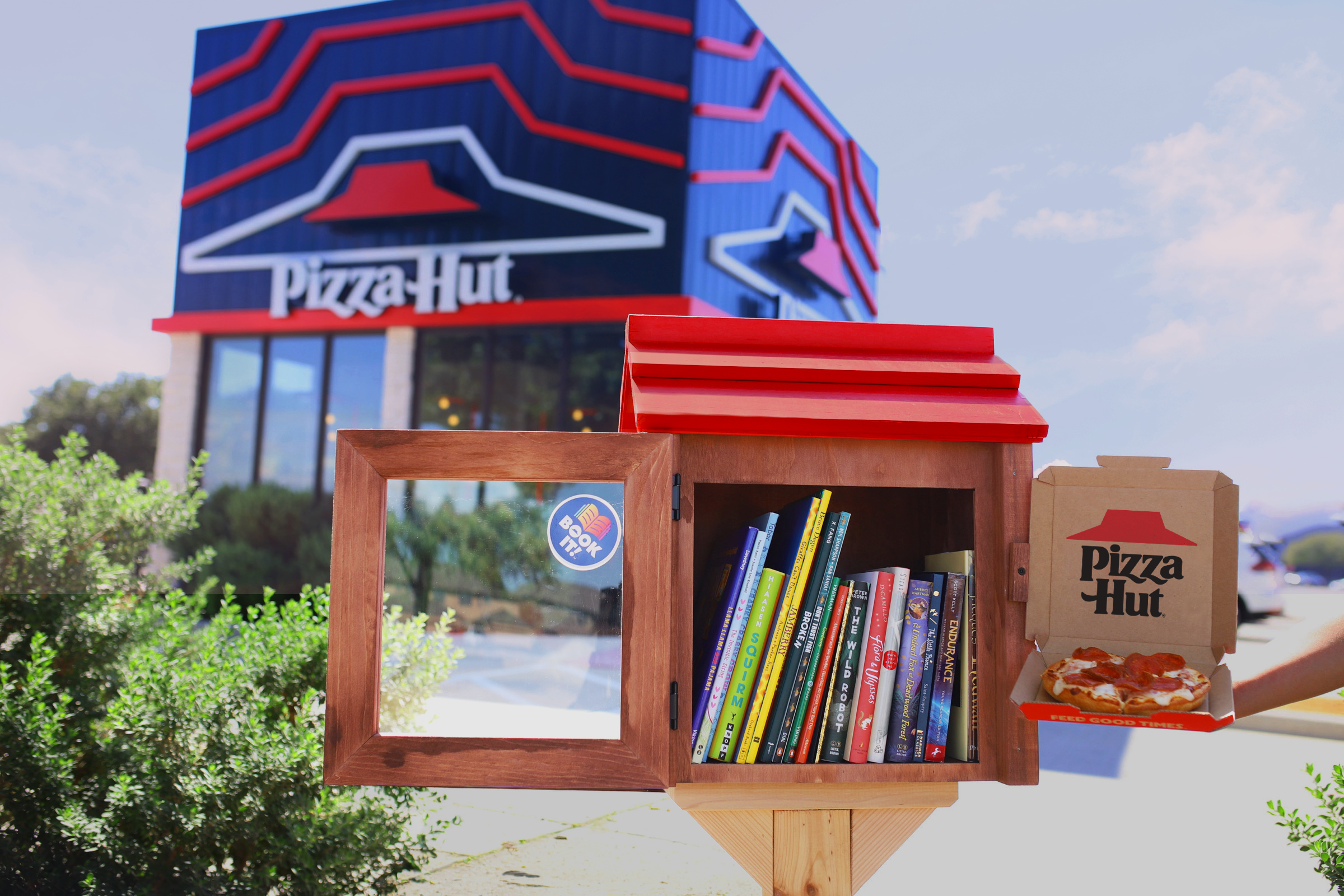 Pizza Hut’s Little Hut Libraries Encourages Everyone to Open a Book